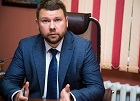 Депутат Виталий Быков обсудил с начальником департамента образования мэрии Новосибирска доступность школ и детсадов
