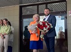 Депутат Заксобрания Виталий Быков поздравил выпускников с окончанием школы