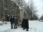Денис Поволоцкий поздравил жительниц Калининского района с Днём Матери