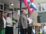 Сергей Сухоруков поздравил школьников своего округа с последними звонками