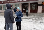 Коммунисты Заельцовского райкома провели пикеты против закона о QR-кодах