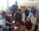 Выборы-2022: Во время выезда комиссии с УИК 209 в Дом ветеранов наблюдатель от КПРФ пресекла агитацию за единоросса