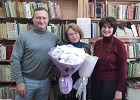 Яков Новоселов поздравил с днем рождения заведующую библиотекой им. А. П. Гайдара