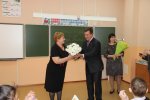Андрей Жирнов наградил учителя Заельцовского района почетным знаком