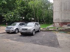 Виталий Быков помог организовать во дворе на улице Доватора парковочный карман