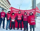 Коммунисты Ленинского райкома КПРФ провели пикет с поддержку кандидата в президенты Николая Харитонова
