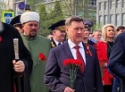 Празднование Дня Победы в Новосибирске началось с возложения цветов к бюсту Покрышкина