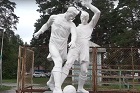 Павел Горшков помог отреставрировать скульптуру футболистов на стадионе «Первомаец»
