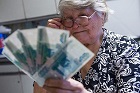 Россияне хотели бы получать пенсию в размере 40 тысяч рублей