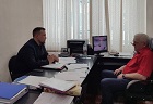 Георгий Андреев обсудил с директором школы № 59 вопрос благоустройства территории школы