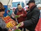 Анатолий Локоть посетил общегородскую ярмарку на площади Маркса