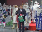 Анатолий Локоть поздравил детей из ЛНР с наступающим Новым годом