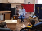 Депутат горсовета Антон Бурмистров провел с подростками беседу о вредных привычках