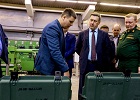 Анатолий Локоть посетил оборонное предприятие НПО «Луч»