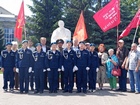 Октябрьские коммунисты возложили цветы к памятнику поэту-фронтовику Борису Богаткову