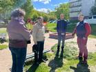 Георгий Андреев провел встречу по обновлению детской площадки на округе