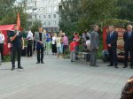 Заельцовские коммунисты поздравили новосибирцев с Днём соседей