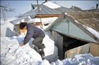 Жителей Кочковского района замуровало снегом в собственных домах
