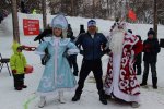 Депутаты-коммунисты подарили снежную горку жителям Заельцовского района