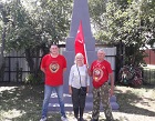Коммунисты Новосибирского района привели в порядок памятник героям Великой Отечественной войны