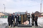 Депутат-коммунист помог очистить от снега Аллею Памяти в Первомайском районе