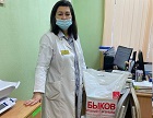 Депутат Виталий Быков вручил соцработникам сертификаты на медицинские услуги 