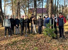 Павел Горшков совместно с жителями Первомайского района высадил деревья