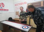 Коммунисты Калининского района поддерживают активистов общества инвалидов в их добрых начинаниях