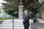 Памятник красному командиру Щетинкину восстановили в Новосибирске 