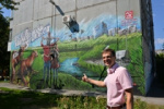 Иван Конобеев собирает наказы по созданию граффити на домах Заельцовского района