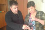 «Не оставайтесь в стороне»: Депутат Заксобрания помогает новосибирцам установить цифровые приставки